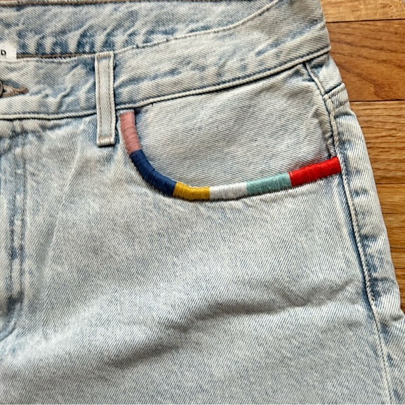 SPLENDID x MARGHERITA | Embroidered Cutoff Denim Shorts Size 30 - Picture 4 of 12